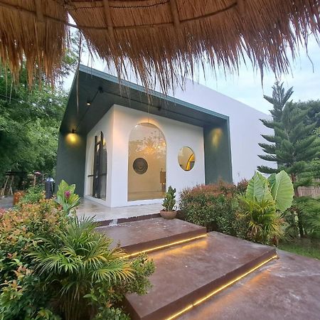 Baan Nai Baan Nok Resort Nakhon Nayok Exterior photo