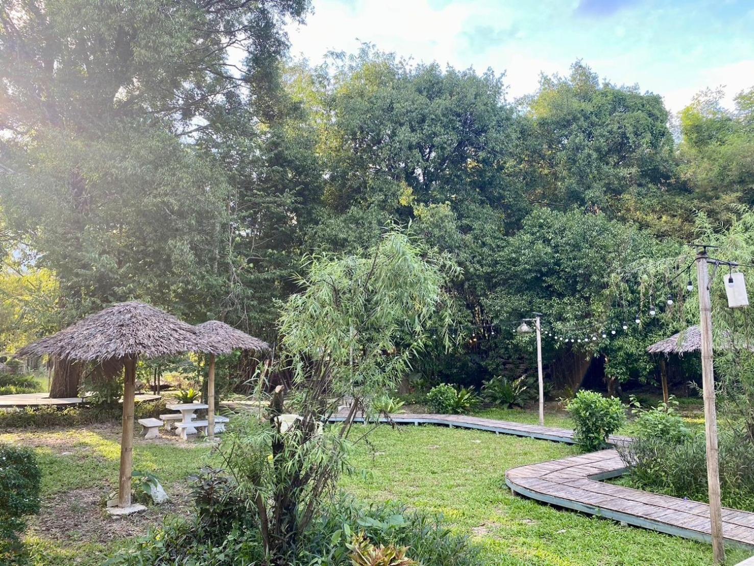 Baan Nai Baan Nok Resort Nakhon Nayok Exterior photo