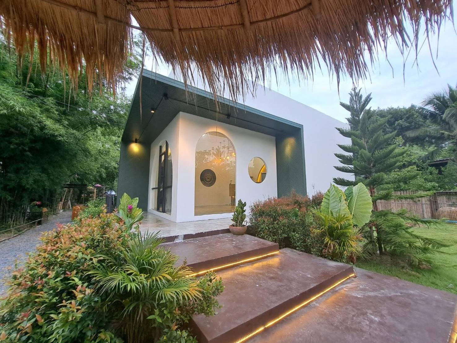 Baan Nai Baan Nok Resort Nakhon Nayok Exterior photo